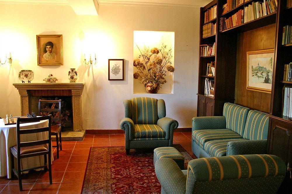 לינה וארוחת בוקר ברסלוס Casa Dos Assentos De Quintiaes מראה חיצוני תמונה