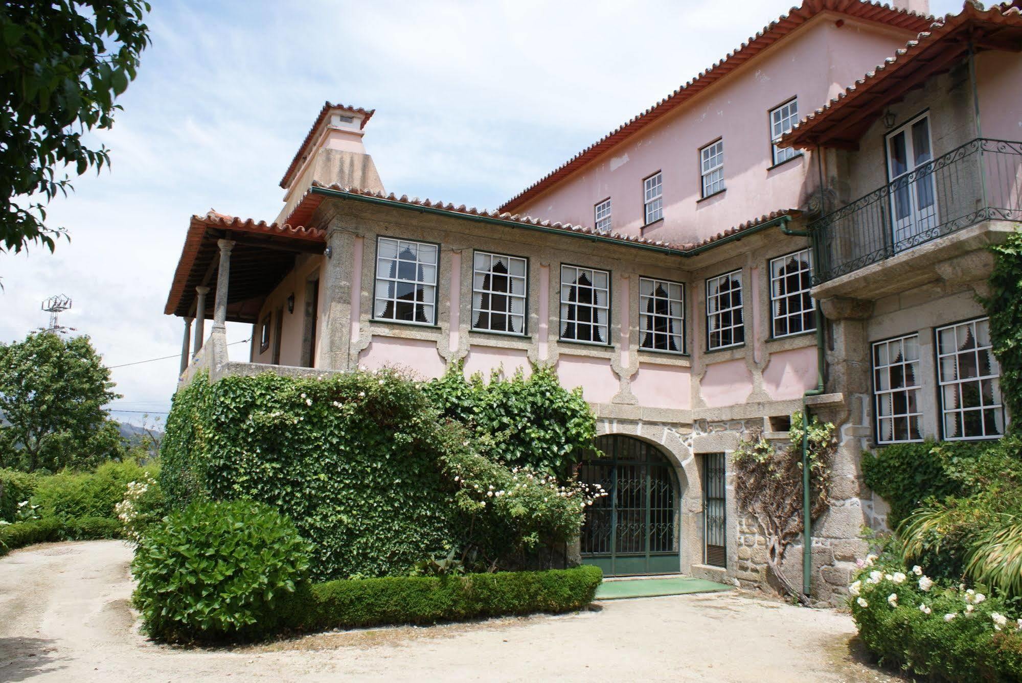 לינה וארוחת בוקר ברסלוס Casa Dos Assentos De Quintiaes מראה חיצוני תמונה